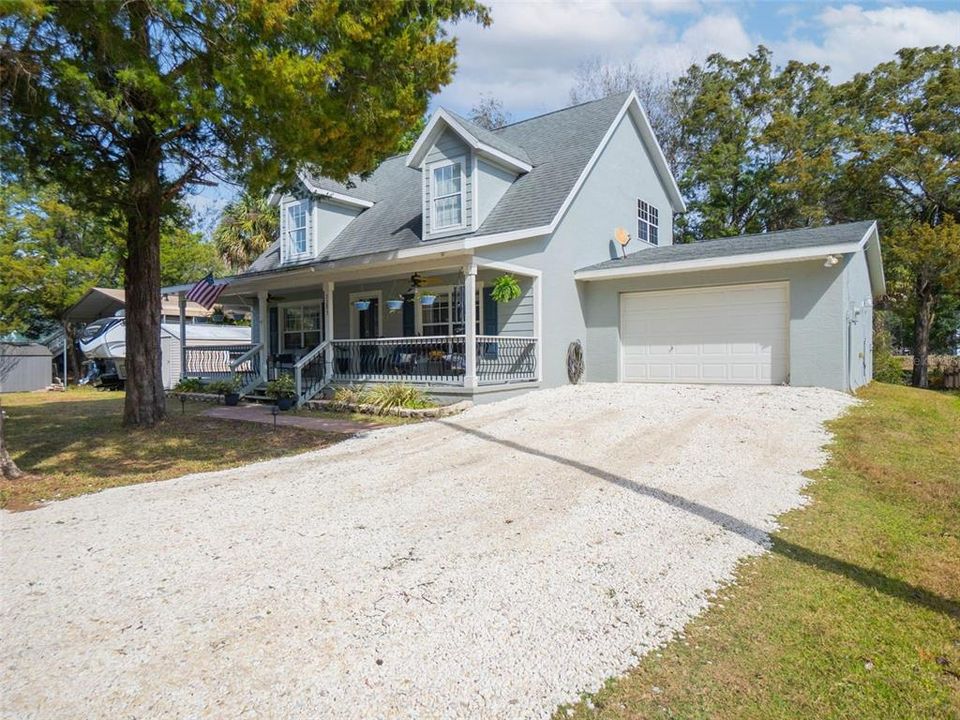 En Venta: $450,000 (3 camas, 2 baños, 2060 Pies cuadrados)