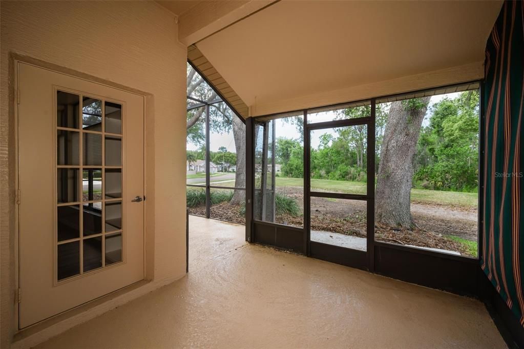 For Rent: $2,400 (2 beds, 2 baths, 1642 Square Feet)