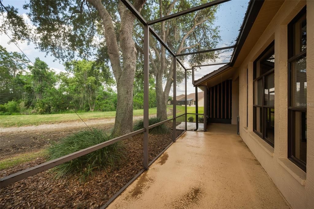 For Rent: $2,400 (2 beds, 2 baths, 1642 Square Feet)