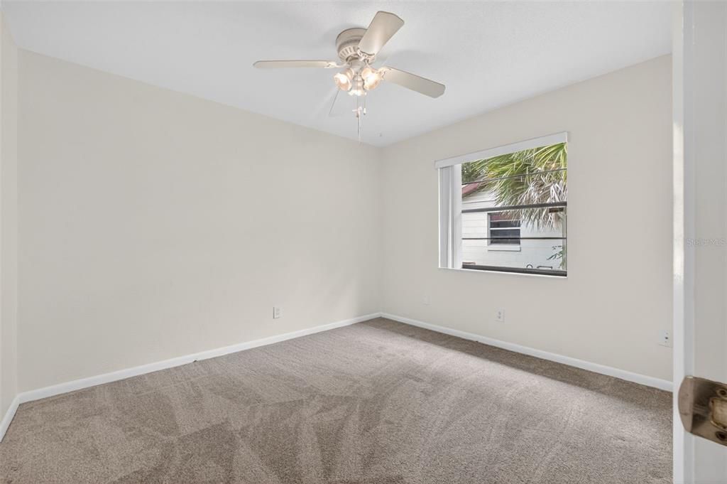For Sale: $275,000 (3 beds, 2 baths, 1880 Square Feet)