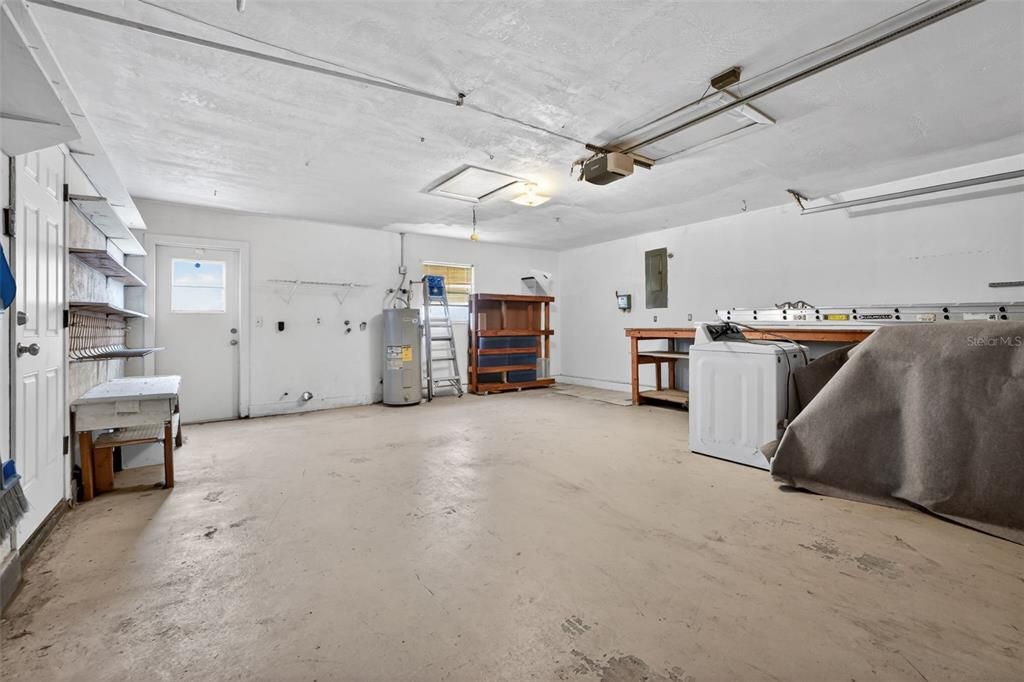 For Sale: $275,000 (3 beds, 2 baths, 1880 Square Feet)