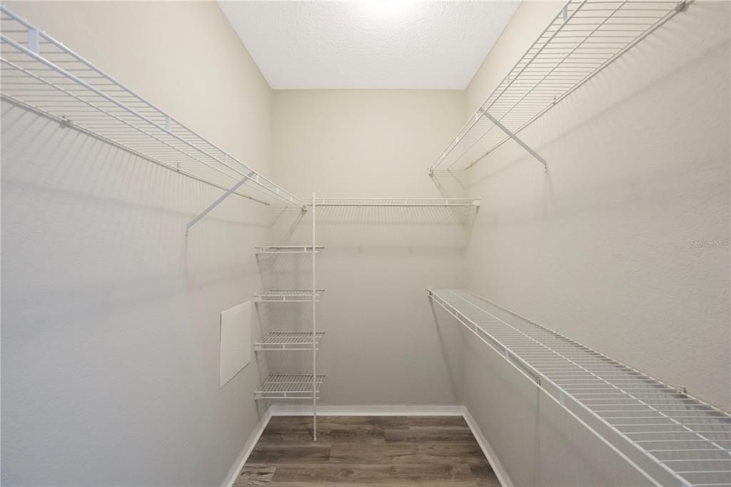 En Venta: $172,900 (2 camas, 2 baños, 1083 Pies cuadrados)