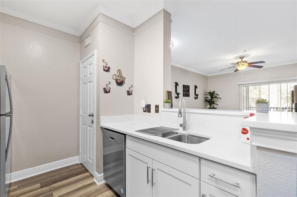 На продажу: $169,900 (1 спален, 1 ванн, 656 Квадратных фут)