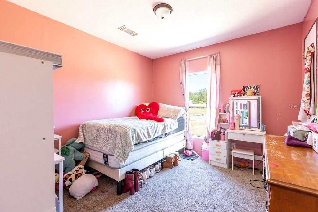 For Sale: $242,500 (3 beds, 2 baths, 1616 Square Feet)
