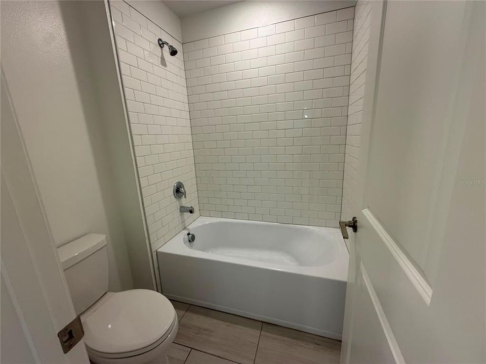 В аренду: $3,399 (6 спален, 3 ванн, 3092 Квадратных фут)