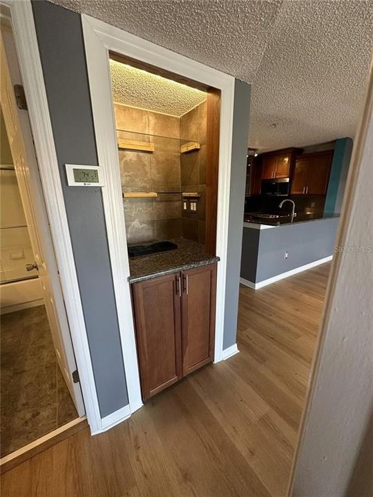 В аренду: $2,450 (2 спален, 1 ванн, 887 Квадратных фут)
