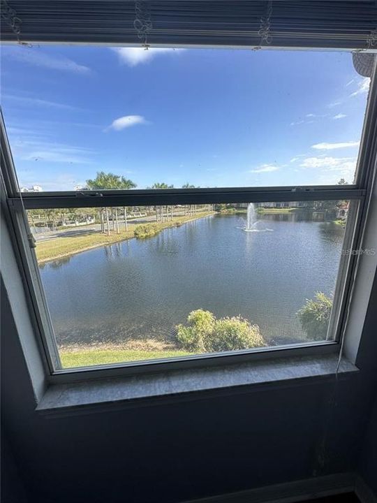 В аренду: $2,450 (2 спален, 1 ванн, 887 Квадратных фут)