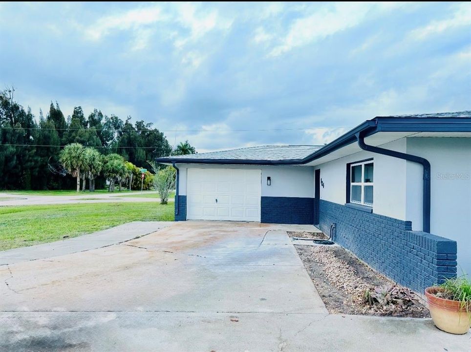 For Sale: $248,500 (3 beds, 2 baths, 1418 Square Feet)