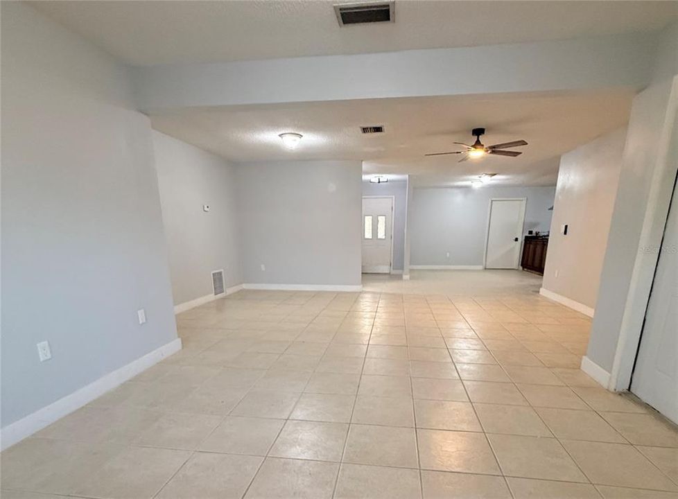 For Sale: $248,500 (3 beds, 2 baths, 1418 Square Feet)