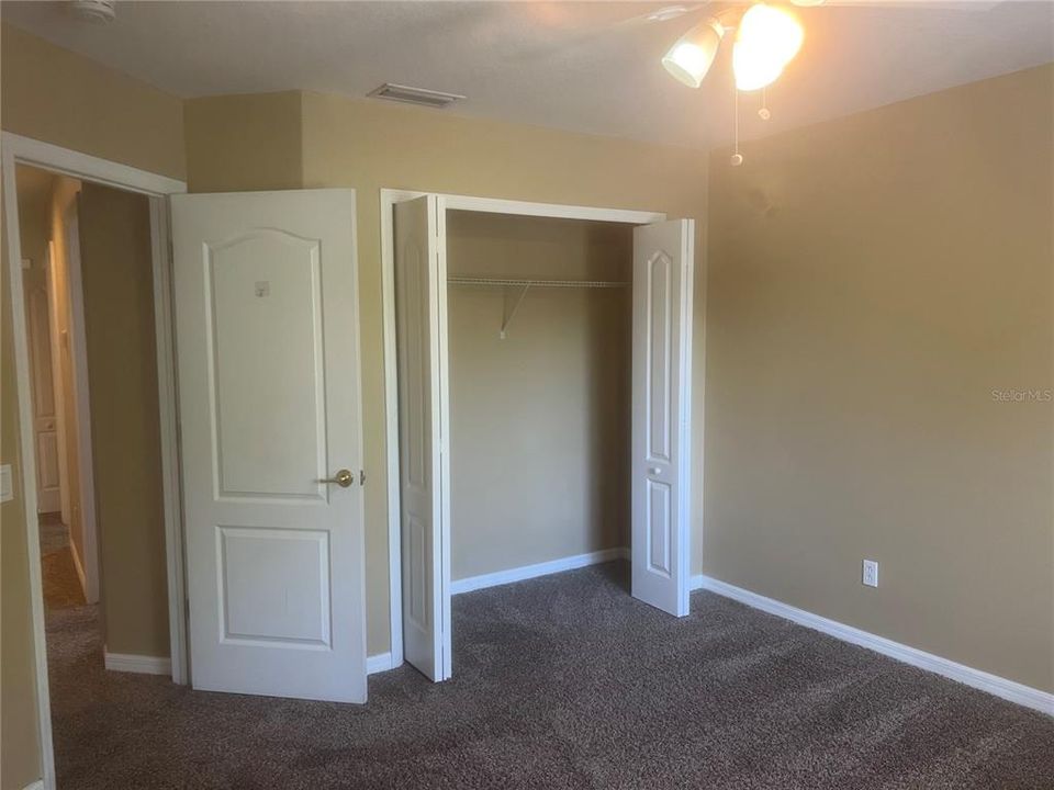 Activo con contrato: $499,000 (4 camas, 3 baños, 2930 Pies cuadrados)