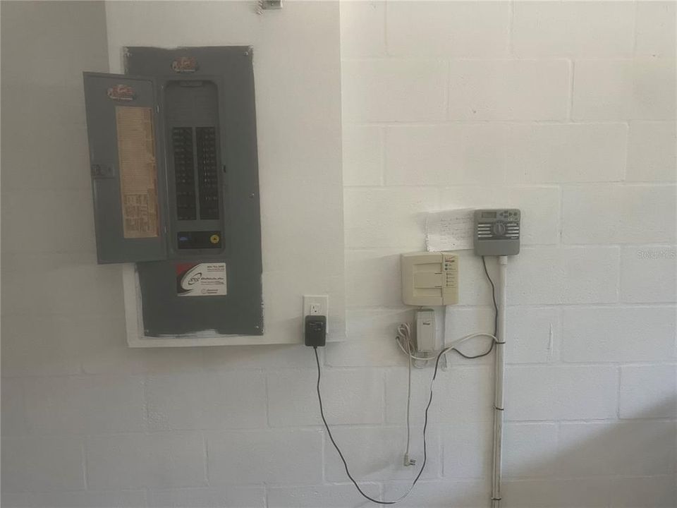 Activo con contrato: $499,000 (4 camas, 3 baños, 2930 Pies cuadrados)