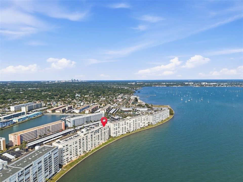 For Sale: $450,000 (3 beds, 2 baths, 1700 Square Feet)