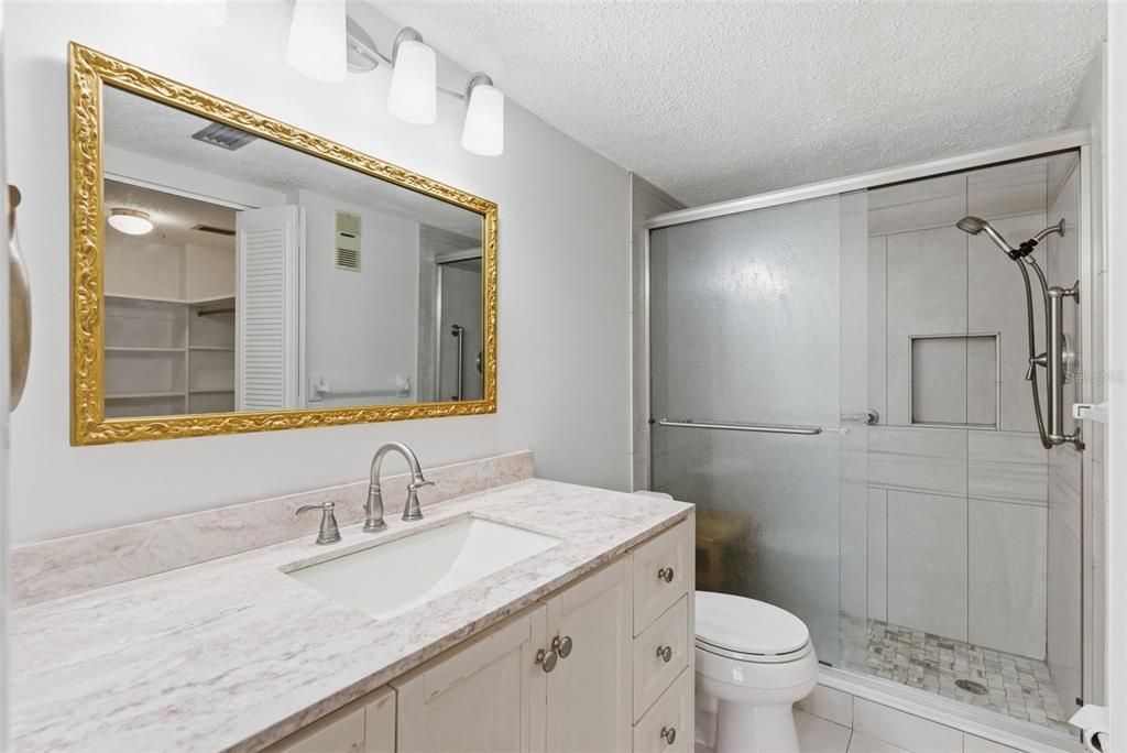 For Sale: $450,000 (3 beds, 2 baths, 1700 Square Feet)