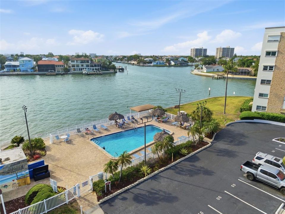 For Sale: $450,000 (3 beds, 2 baths, 1700 Square Feet)