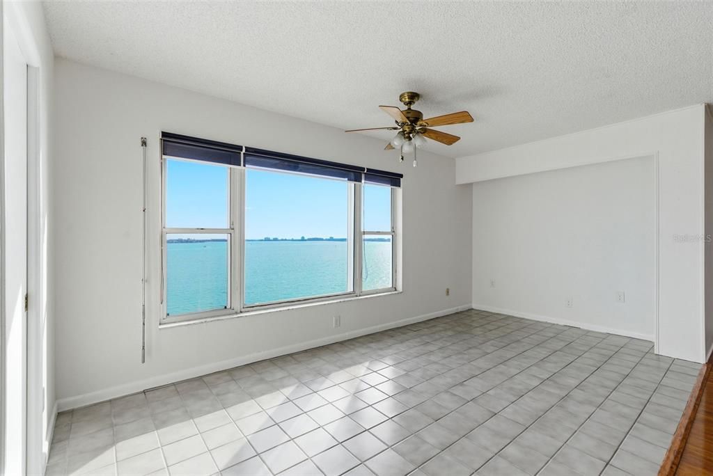 For Sale: $450,000 (3 beds, 2 baths, 1700 Square Feet)