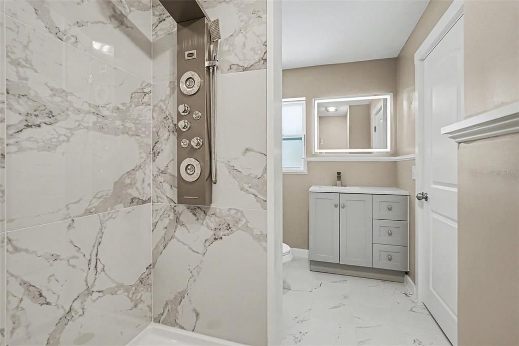Active With Contract: $299,900 (3 beds, 2 baths, 1412 Square Feet)