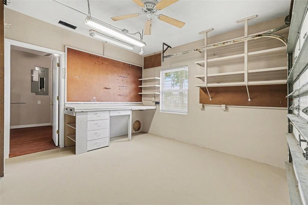 Active With Contract: $299,900 (3 beds, 2 baths, 1412 Square Feet)