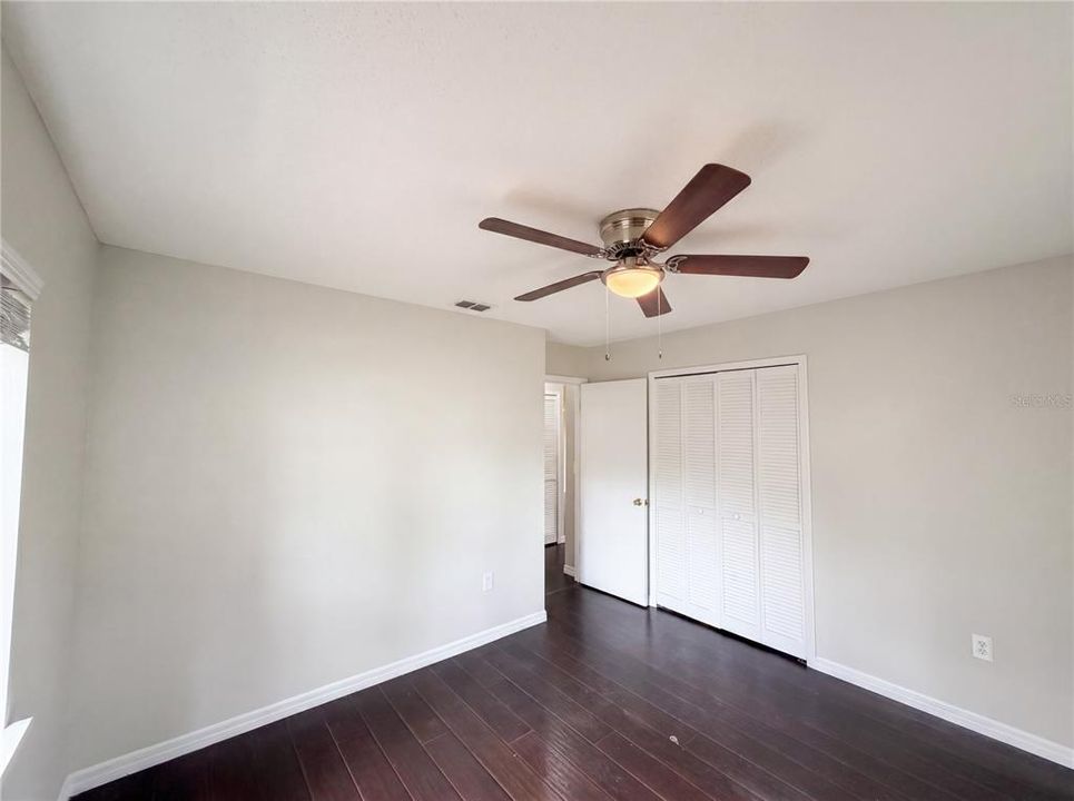 For Sale: $268,000 (2 beds, 1 baths, 953 Square Feet)