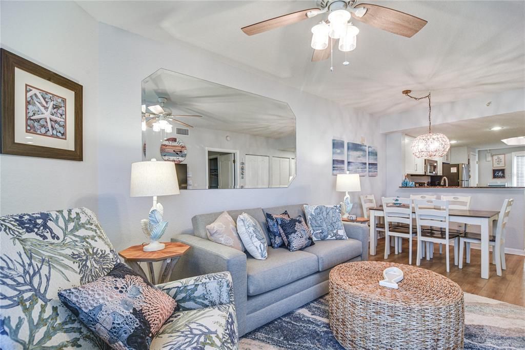 For Sale: $789,000 (2 beds, 2 baths, 870 Square Feet)