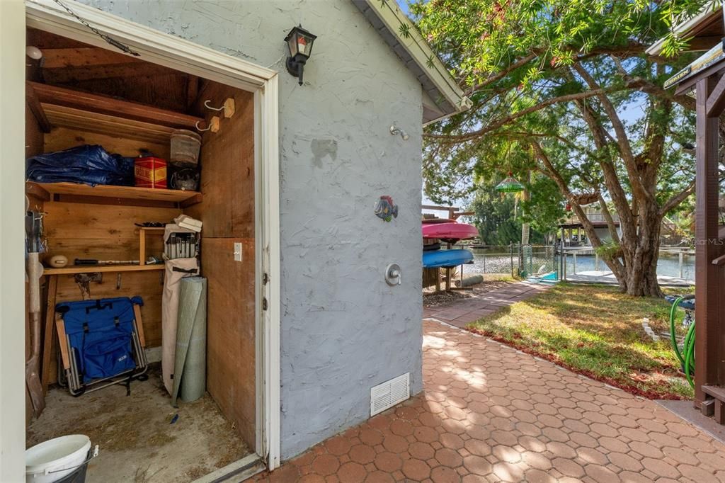 На продажу: $399,900 (3 спален, 3 ванн, 1450 Квадратных фут)