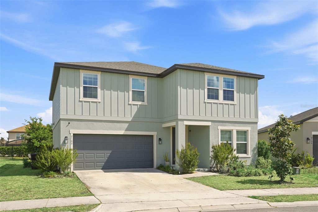 For Sale: $439,000 (5 beds, 3 baths, 2804 Square Feet)