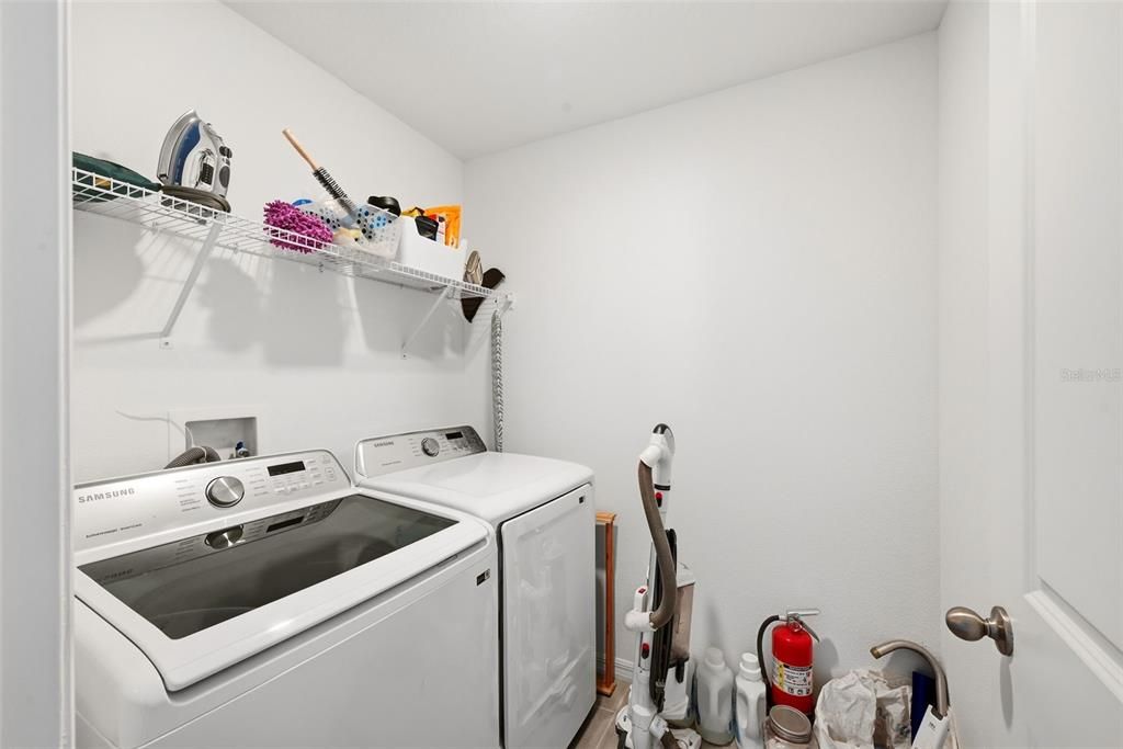 For Sale: $439,000 (5 beds, 3 baths, 2804 Square Feet)