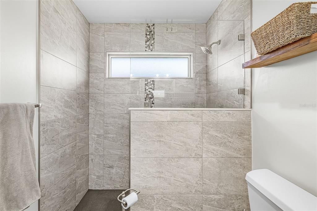For Sale: $635,000 (3 beds, 3 baths, 2388 Square Feet)
