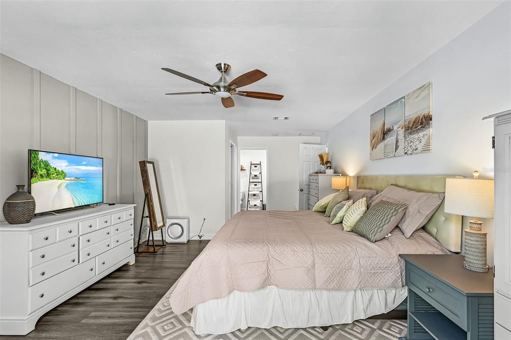 For Sale: $635,000 (3 beds, 3 baths, 2388 Square Feet)