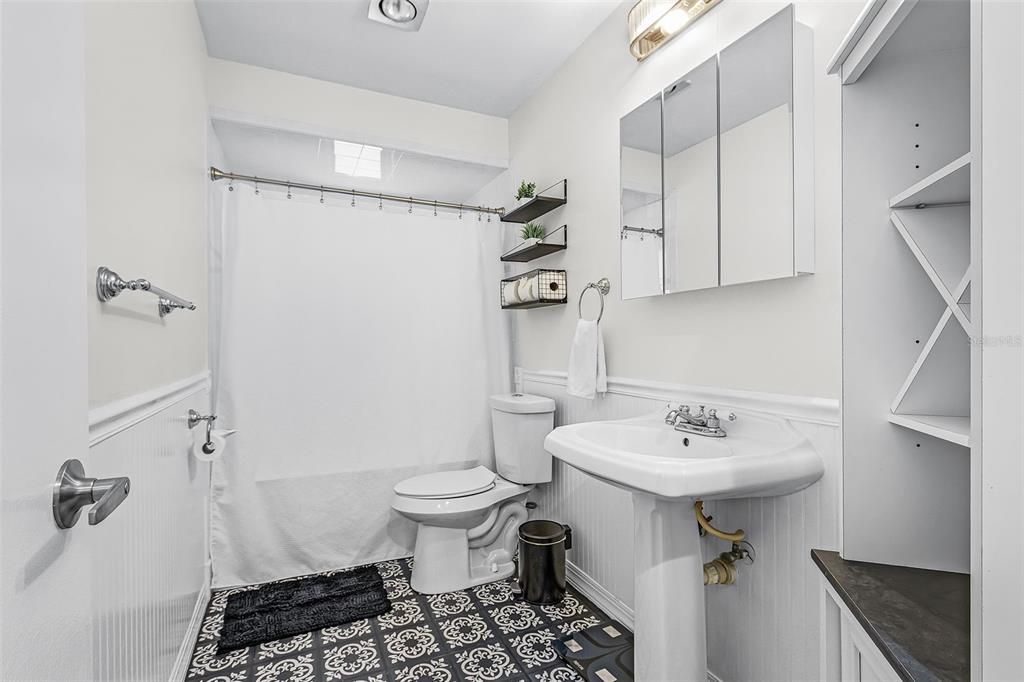 For Sale: $635,000 (3 beds, 3 baths, 2388 Square Feet)