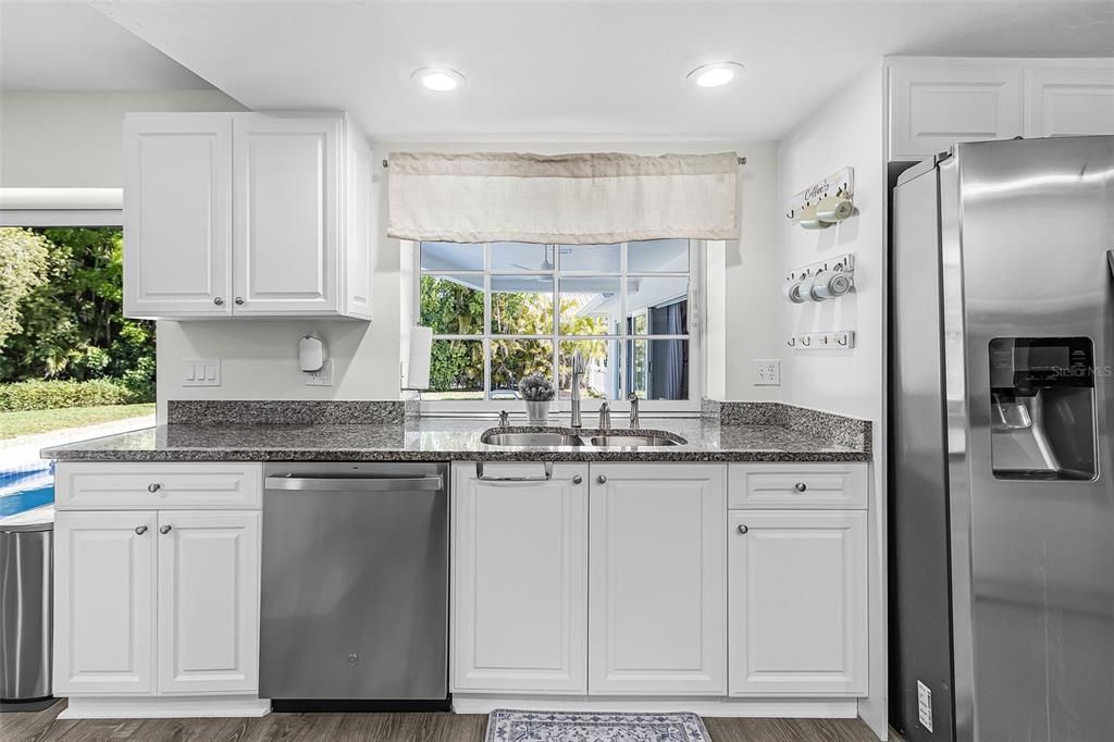 For Sale: $635,000 (3 beds, 3 baths, 2388 Square Feet)