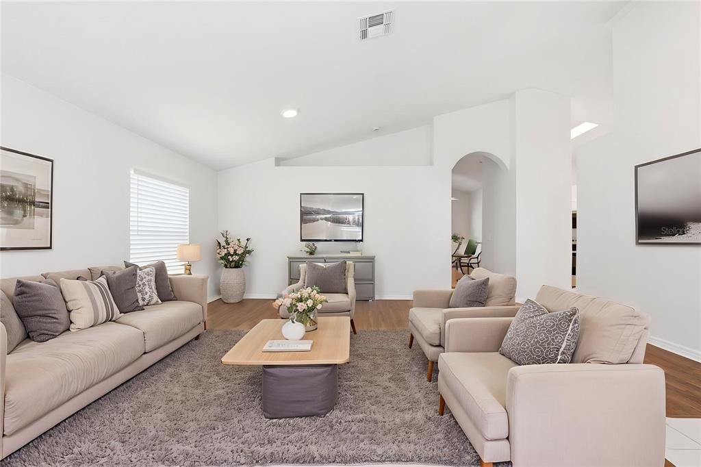 For Sale: $369,900 (3 beds, 2 baths, 1888 Square Feet)