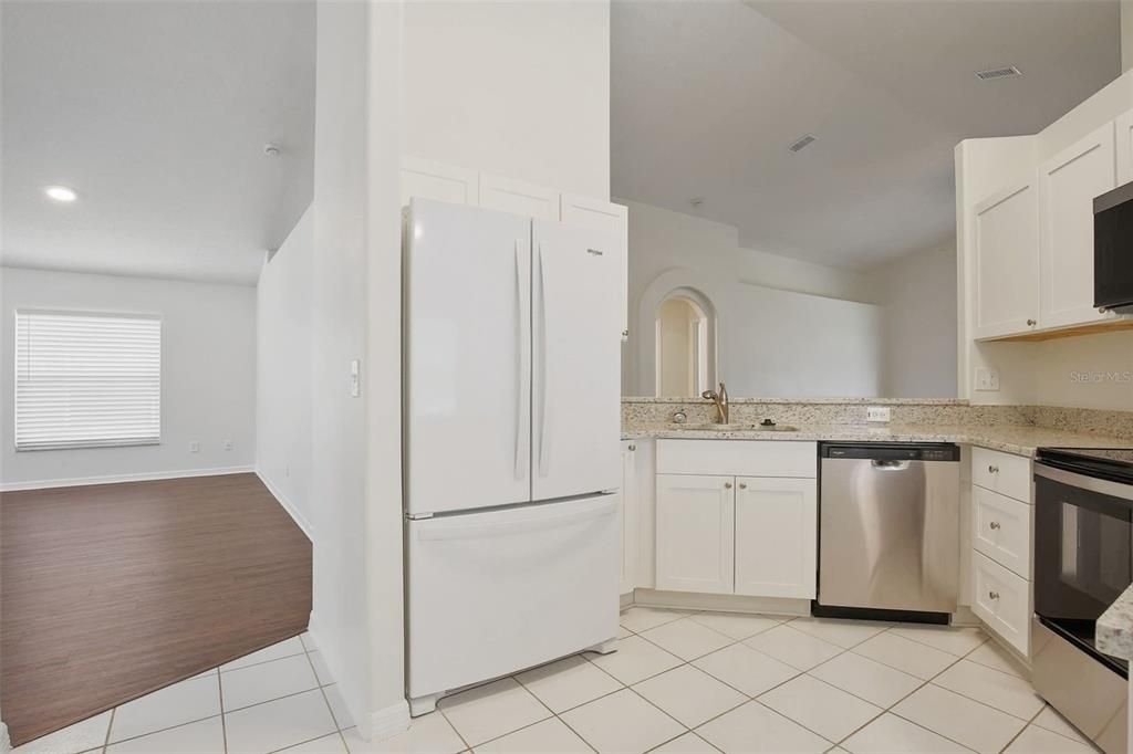 For Sale: $369,900 (3 beds, 2 baths, 1888 Square Feet)