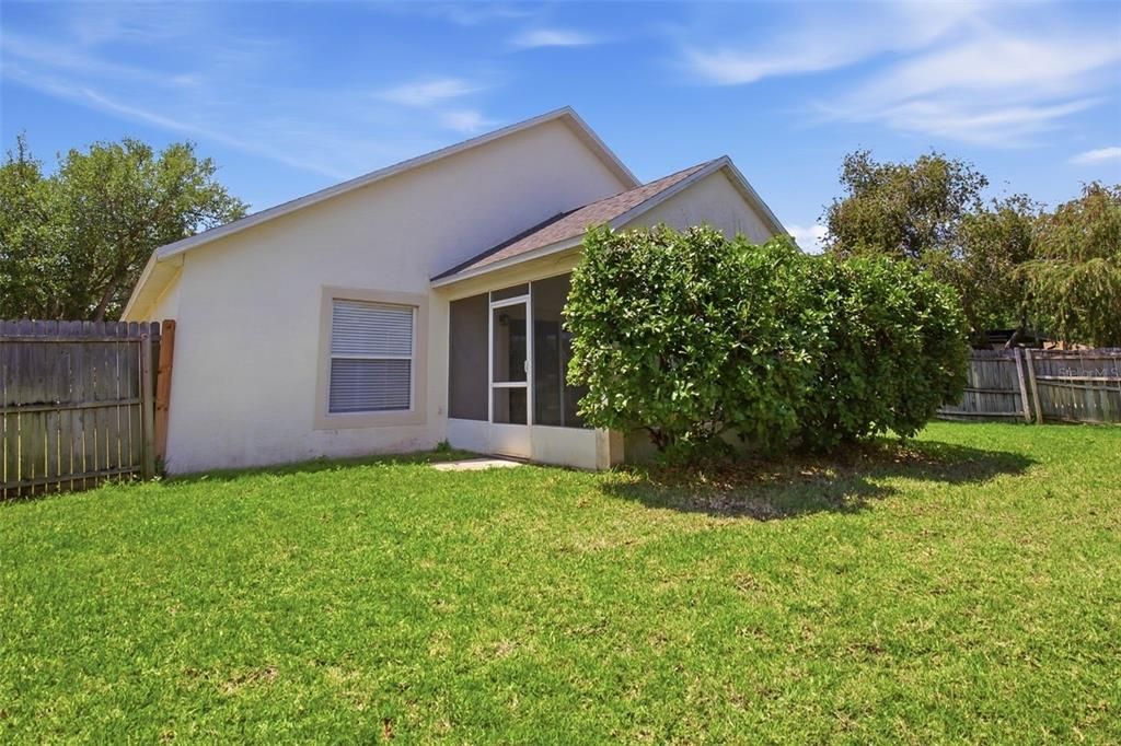 For Sale: $369,900 (3 beds, 2 baths, 1888 Square Feet)