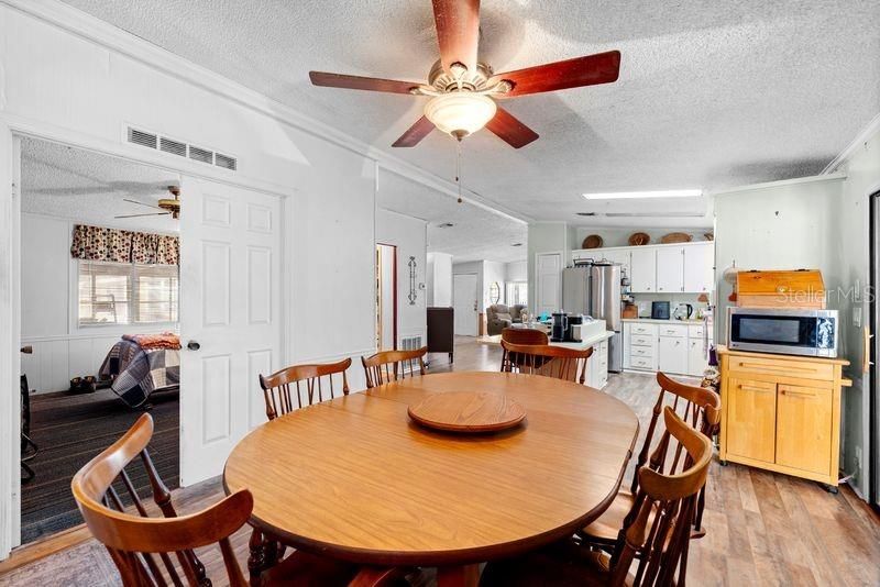En Venta: $169,000 (3 camas, 2 baños, 1592 Pies cuadrados)