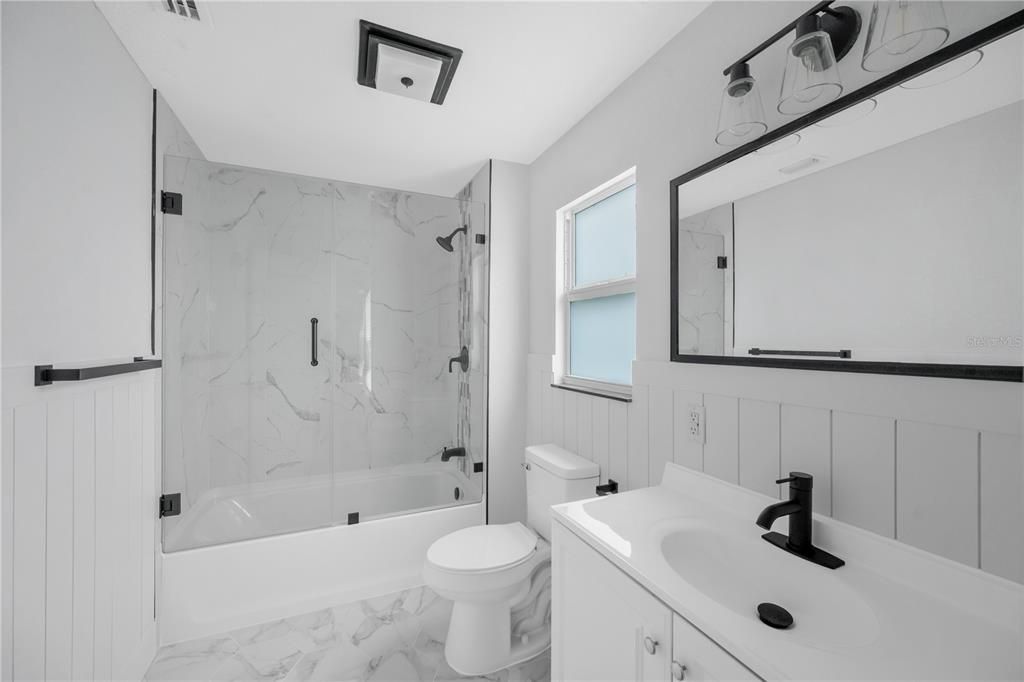 Active With Contract: $299,000 (3 beds, 2 baths, 1051 Square Feet)