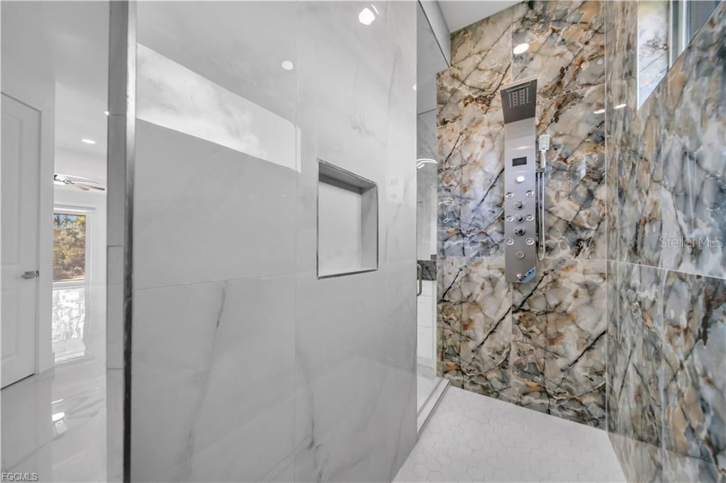 For Sale: $525,000 (3 beds, 2 baths, 1968 Square Feet)