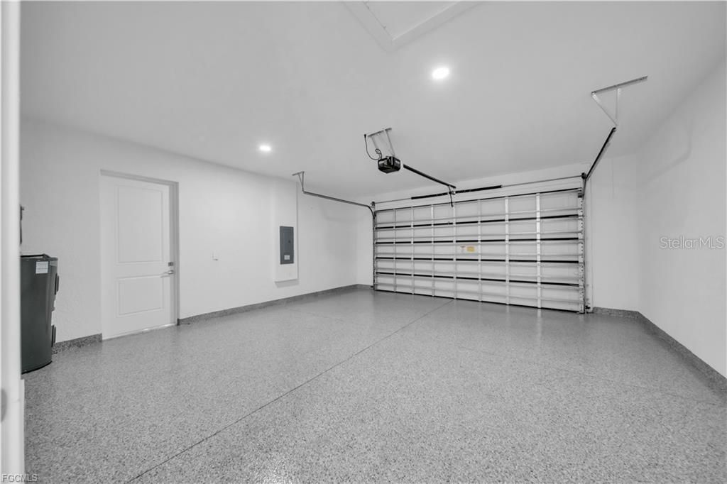 For Sale: $525,000 (3 beds, 2 baths, 1968 Square Feet)
