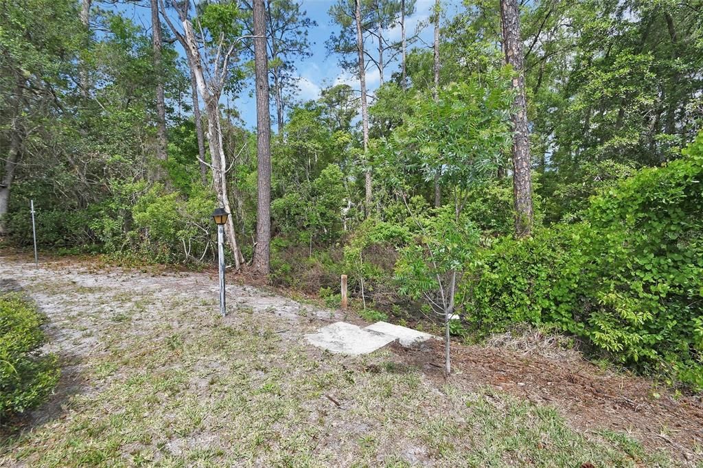 For Sale: $174,900 (2 beds, 1 baths, 896 Square Feet)