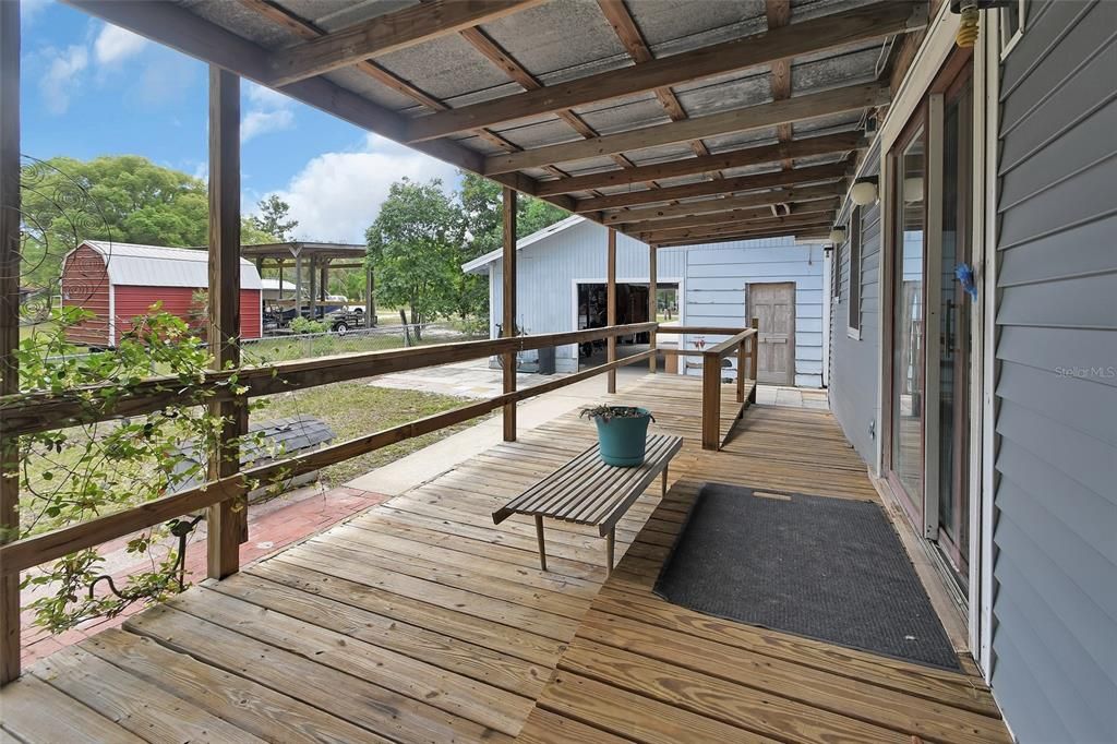 For Sale: $174,900 (2 beds, 1 baths, 896 Square Feet)