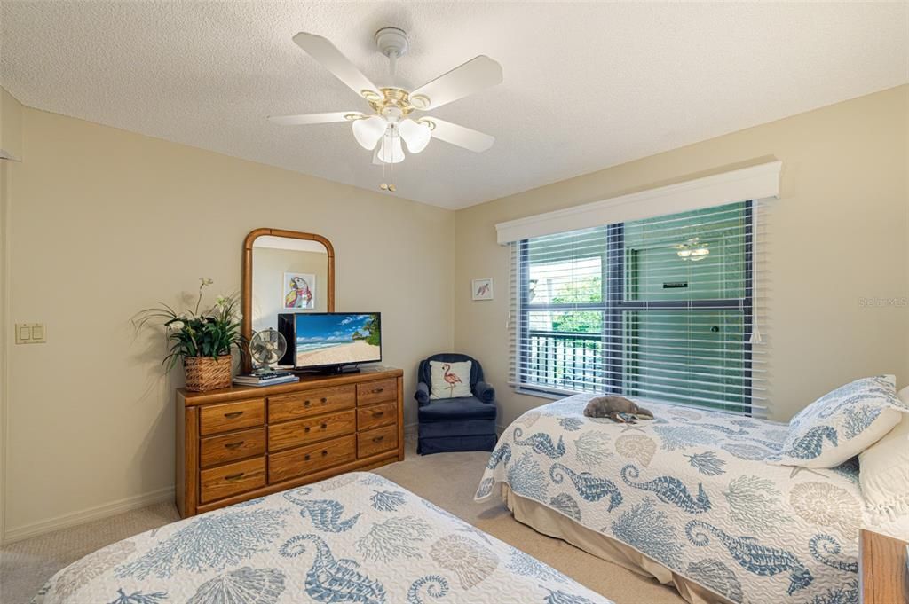 For Sale: $429,000 (2 beds, 2 baths, 1640 Square Feet)