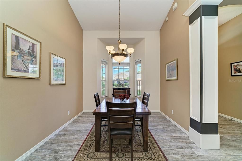 Active With Contract: $710,000 (5 beds, 3 baths, 3056 Square Feet)