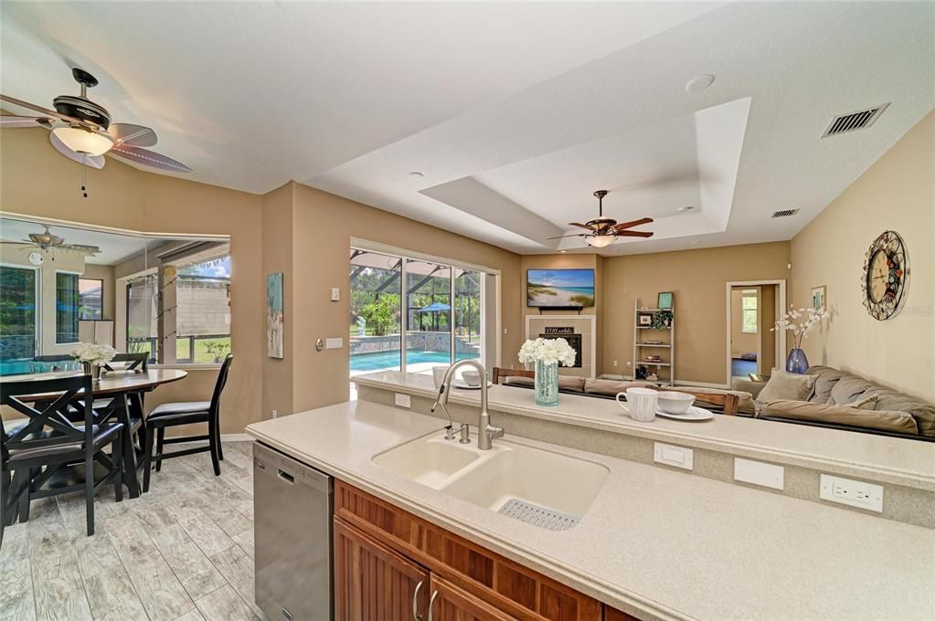 Active With Contract: $710,000 (5 beds, 3 baths, 3056 Square Feet)