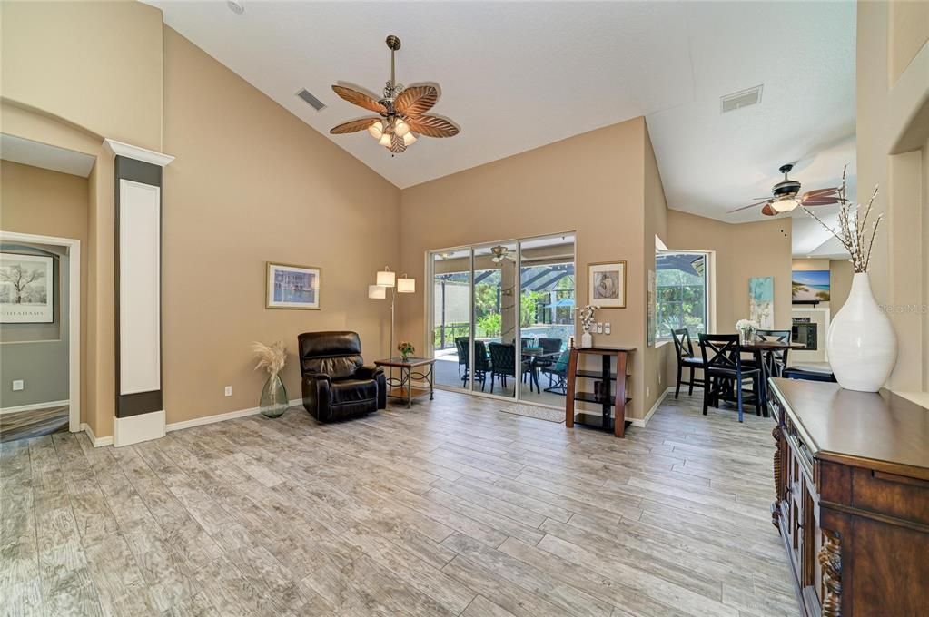 Active With Contract: $710,000 (5 beds, 3 baths, 3056 Square Feet)