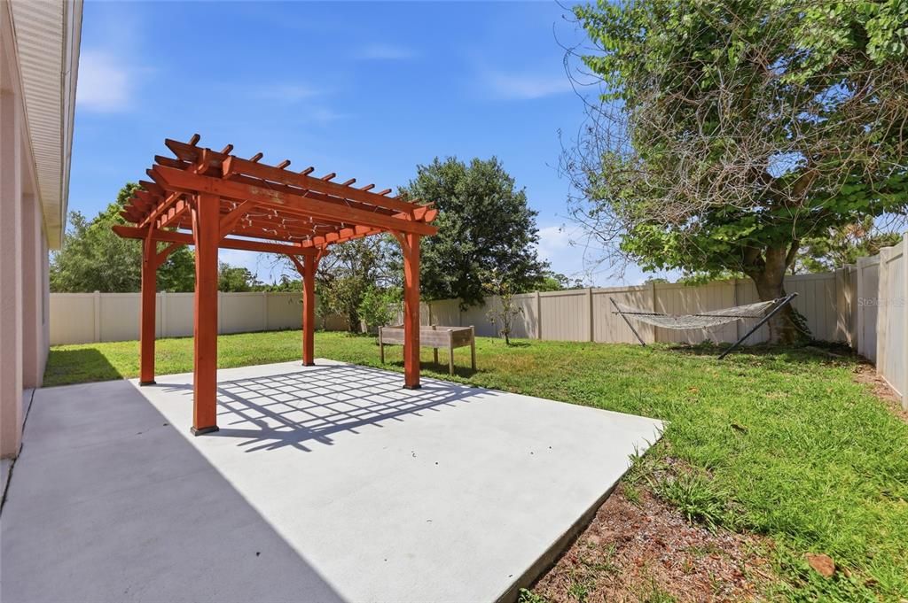 Active With Contract: $494,000 (4 beds, 3 baths, 2762 Square Feet)