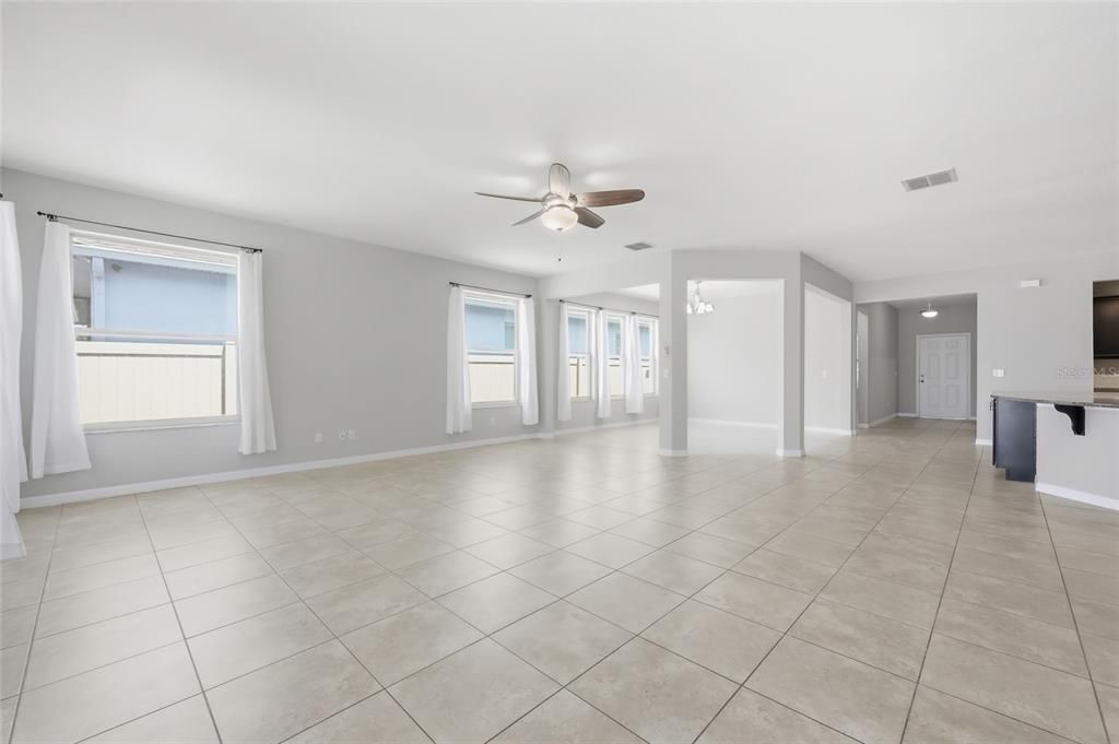 Active With Contract: $494,000 (4 beds, 3 baths, 2762 Square Feet)
