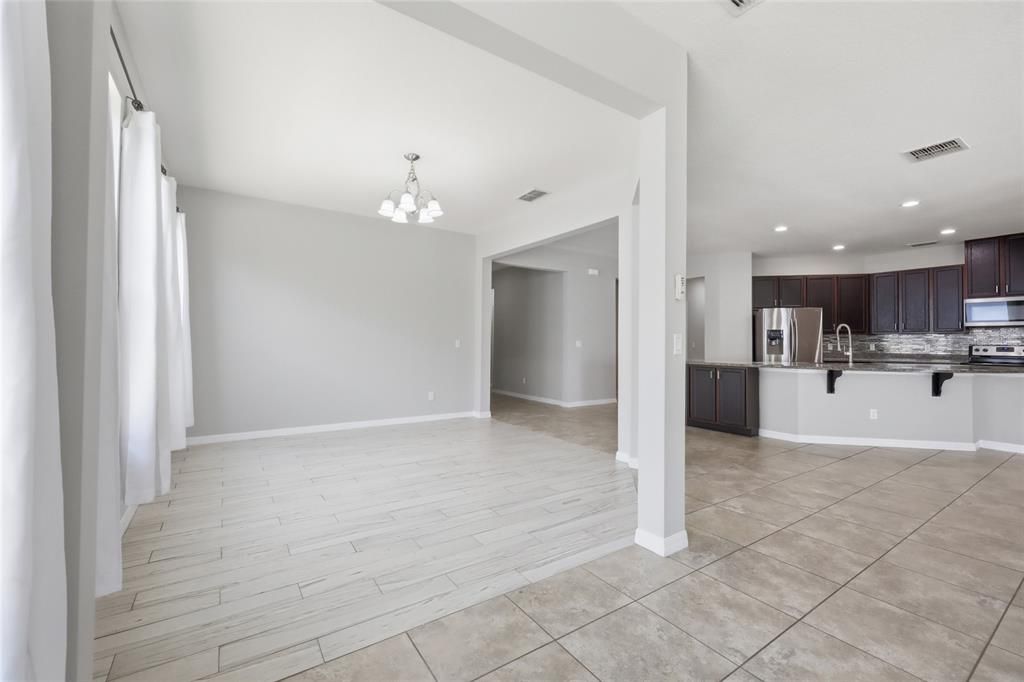 Active With Contract: $494,000 (4 beds, 3 baths, 2762 Square Feet)
