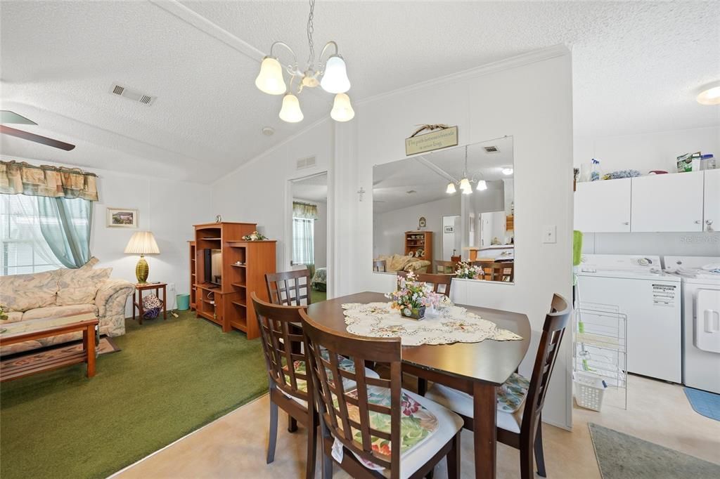 En Venta: $107,500 (3 camas, 2 baños, 1056 Pies cuadrados)