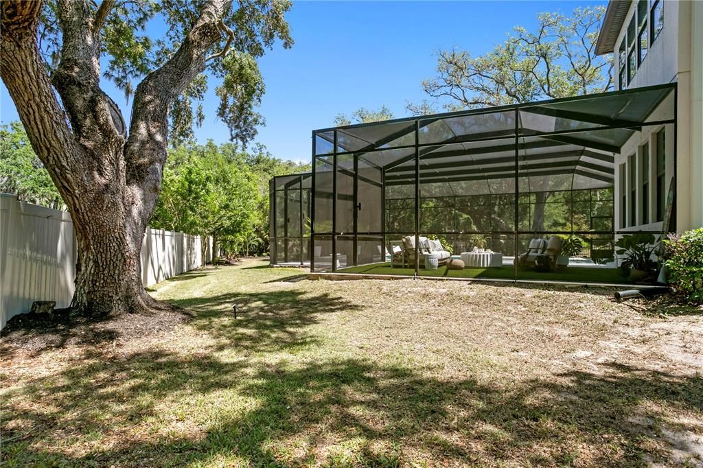 For Sale: $1,695,000 (5 beds, 5 baths, 4289 Square Feet)