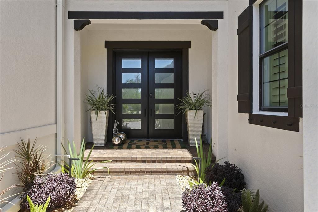 For Sale: $1,695,000 (5 beds, 5 baths, 4289 Square Feet)