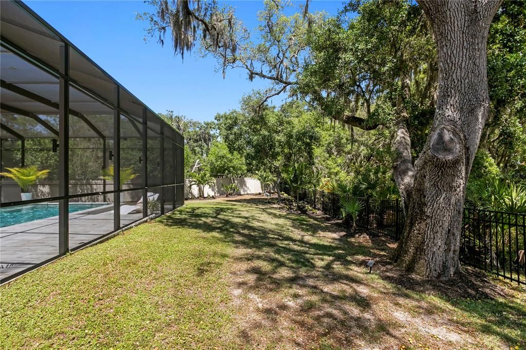 For Sale: $1,695,000 (5 beds, 5 baths, 4289 Square Feet)